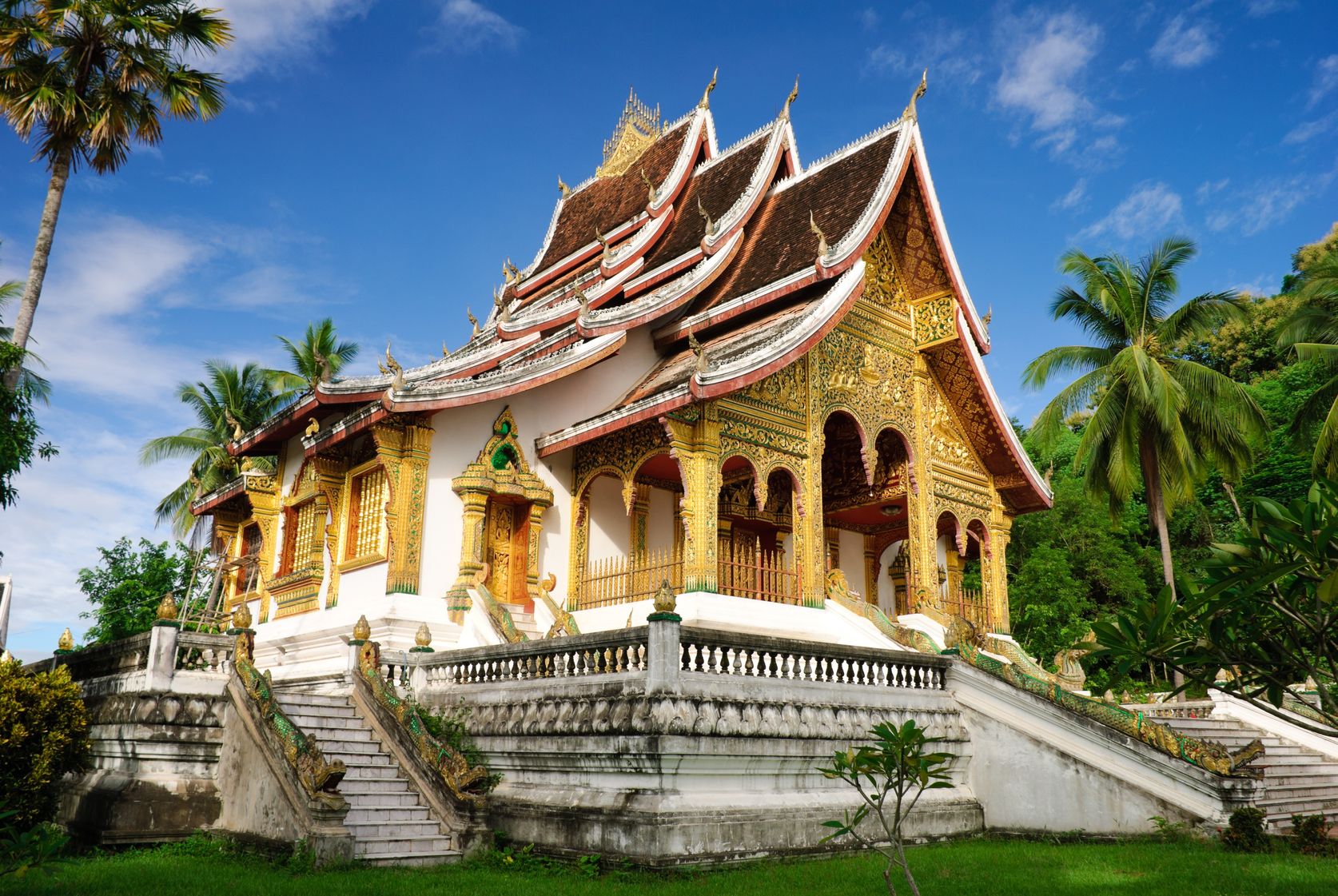 Cheap flight to Luang Prabang