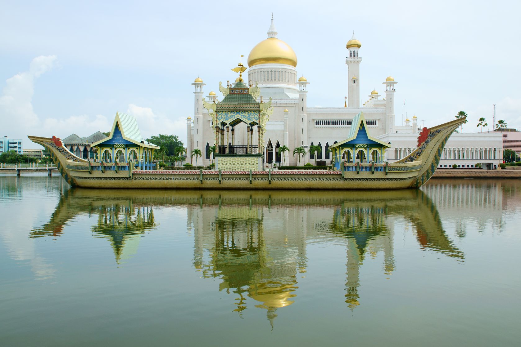 Cheap flight to Brunei